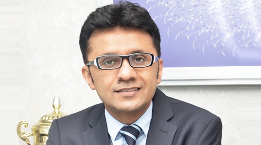 Dubai businessman Anis Sajan gifts ICC Champions Trophy 2025 tickets to blue-collar workers, giving them a chance to watch India’s key matches live. A heartwarming CSR initiative by Danube Group!"